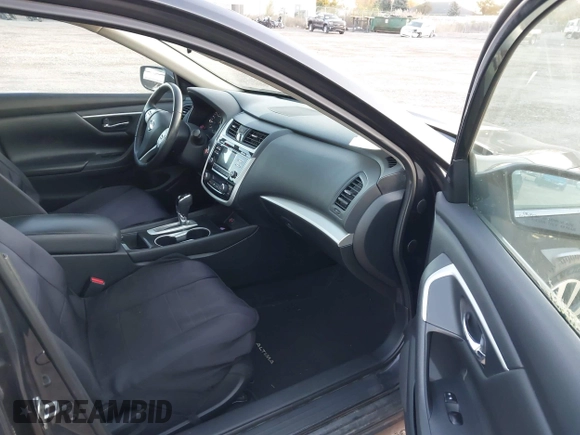 2018 Nissan Altima 2.5 S with VIN 1N4AL3AP0JC252006, listed as a IAAI auction lot 40632218 with 103,865 mi miles. Bid and sale history available at carsss.com. Image 5.