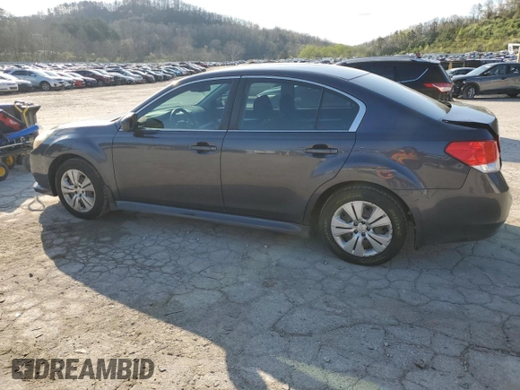 2013 Subaru Legacy 2.5i z VIN 4S3BMBA67D3035859, wystawiony jako Copart lot #52052765 z przebiegiem 197 732 mil mil oraz Szkoda całkowita • Salvage title. Historia ofert i sprzedaży dostępna na DreamBid. Obrazek 2.