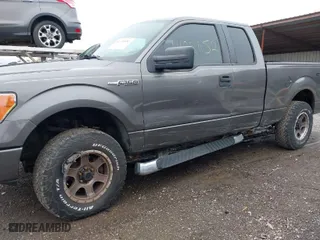 2009 Ford F-150 STX with VIN 1FTRX14869FA09093, listed as a IAAI auction lot 41921152 with 173,744 mi miles. Bid and sale history available at carsss.com. Image 6.