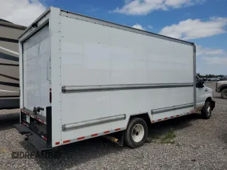 2022 Ford Econoline Cargo z VIN 1FDWE3FN6NDC03437, wystawiony jako Copart lot #50570905 z przebiegiem Nie podano mil oraz Szkoda całkowita • Salvage title. Historia ofert i sprzedaży dostępna na DreamBid. Obrazek 3.