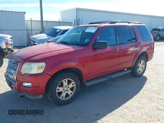 2010 Ford Explorer XLT with VIN 1FMEU6DE5AUA03758, listed as a IAAI auction lot 40921795 with 122,386 mi miles. Bid and sale history available at carsss.com. Image 2.