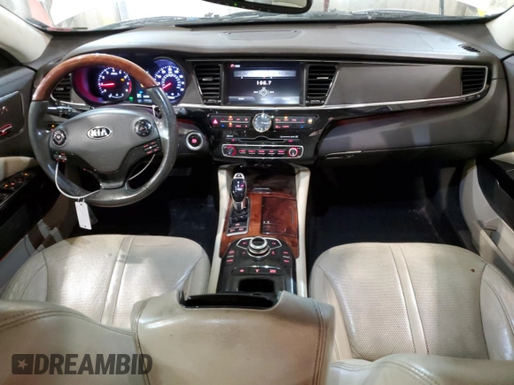2015 Kia K900 Premium z VIN KNALU4D45F6025114, wystawiony jako Copart lot #56259234 z przebiegiem 144 253 mil mil oraz Szkoda całkowita • Salvage title. Historia ofert i sprzedaży dostępna na DreamBid. Obrazek 8.