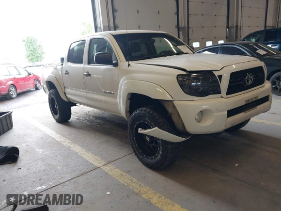 2007 Toyota Tacoma with VIN 5TELU42NX7Z435698, listed as a IAAI auction lot 42243332 with 207,618 mi miles and . Bid and sale history available at DreamBid. Image 1.