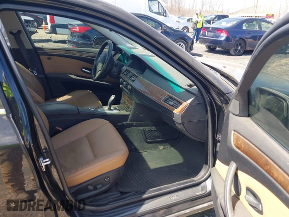 2008 BMW 5 Series 528xi with VIN WBANV13568CZ53954, listed as a IAAI auction lot 41970215 with 115,081 mi miles and . Bid and sale history available at DreamBid. Image 5.