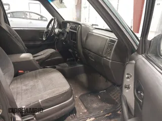 2000 Jeep Cherokee with VIN 1J4FF48SXYL116106, listed as a IAAI auction lot 42610059 with 191,513 mi miles and . Bid and sale history available at DreamBid. Image 5.