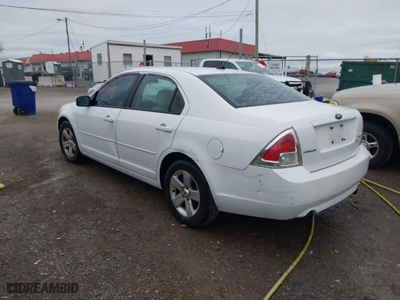 2007 Ford Fusion SE with VIN 3FAHP07167R146612, listed as a IAAI auction lot 41732649 with 237,389 mi miles. Bid and sale history available at carsss.com. Image 3.