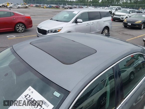 2016 Volkswagen Passat SE z VIN 1VWBT7A36GC007977, wystawiony jako IAAI lot #42433371 z przebiegiem 124 064 mil mil oraz . Historia ofert i sprzedaży dostępna na DreamBid. Obrazek 20.