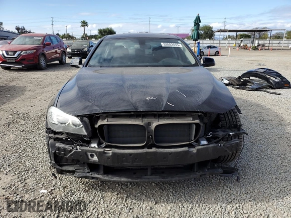 2013 BMW 5 Series 528i with VIN WBAXG5C51DD231693, listed as a Copart auction lot 53683555 with 86,460 mi miles and Salvage Title. Bid and sale history available at carsss.com. Image 5.