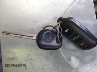 2002 Toyota Camry XLE z VIN 4T1BF30K02U001246, wystawiony jako IAAI lot #42334251 z przebiegiem 58 575 mil mil oraz . Historia ofert i sprzedaży dostępna na DreamBid. Obrazek 11.