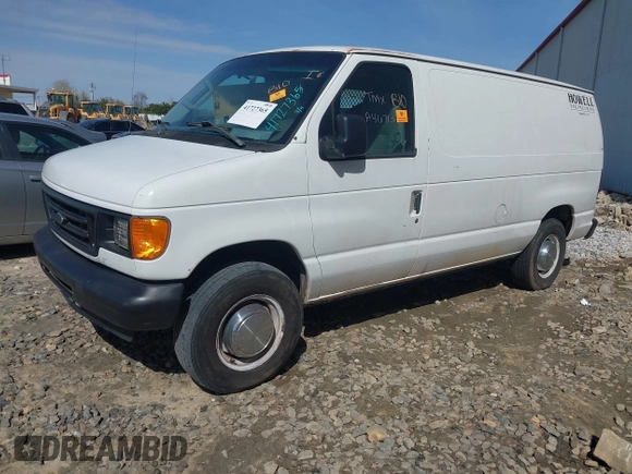 2005 Ford Econoline Cargo with VIN 1FTNE24L15HA46713, listed as a IAAI auction lot 41727365 with 424,135 mi miles. Bid and sale history available at carsss.com. Image 2.