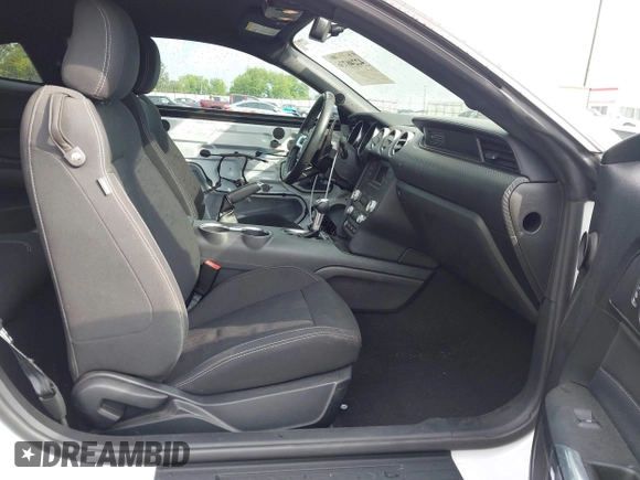 2020 Ford Mustang EcoBoost with VIN 1FA6P8TH9L5132788, listed as a IAAI auction lot 42246736 with 86,321 mi miles and . Bid and sale history available at DreamBid. Image 5.