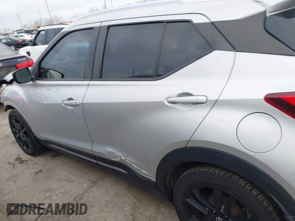 2020 Nissan Kicks SR z VIN 3N1CP5DV0LL567475, wystawiony jako IAAI lot #41437058 z przebiegiem 46 286 mil mil oraz . Historia ofert i sprzedaży dostępna na DreamBid. Obrazek 15.