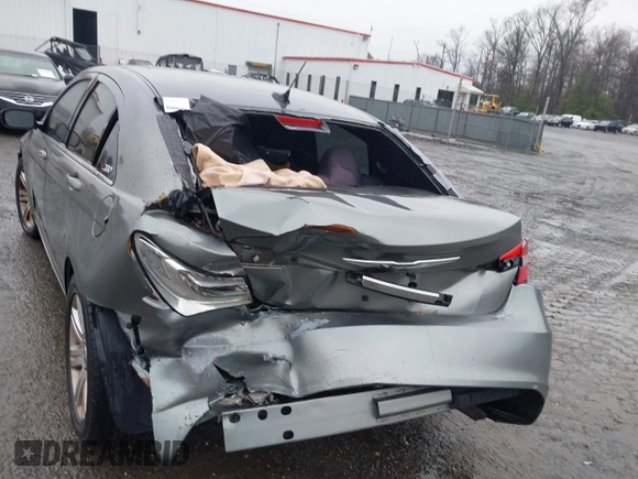 2013 Chrysler 200 LX with VIN 1C3CCBAB2DN670064, listed as a IAAI auction lot 41868994 with Not Provided miles. Bid and sale history available at carsss.com. Image 6.