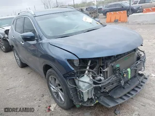 2015 Nissan Rogue S with VIN 5N1AT2MT9FC867900, listed as a IAAI auction lot 41824293 with 138,913 mi miles. Bid and sale history available at carsss.com. Image 1.