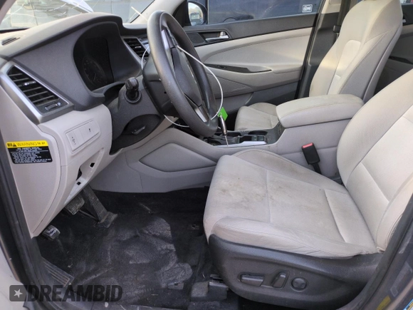 2016 Hyundai Tucson SE z VIN KM8J3CA40GU090117, wystawiony jako Copart lot #58821765 z przebiegiem 126 687 mil mil oraz Czysty tytuł • Clean title. Historia ofert i sprzedaży dostępna na DreamBid. Obrazek 7.