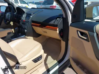2008 Land Rover LR2 HSE z VIN SALFT24N28H101789, wystawiony jako IAAI lot #42433174 z przebiegiem 162 053 mil mil oraz . Historia ofert i sprzedaży dostępna na DreamBid. Obrazek 5.