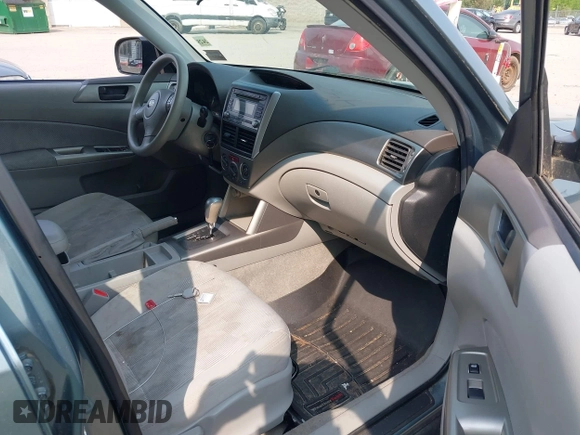 2009 Subaru Forester X с VIN JF2SH61659H738609, выставлен на аукционе IAAI как лот 42434424 с пробегом 218 580 миль миль и . История ставок и продаж доступна на DreamBid. Изображение 5.