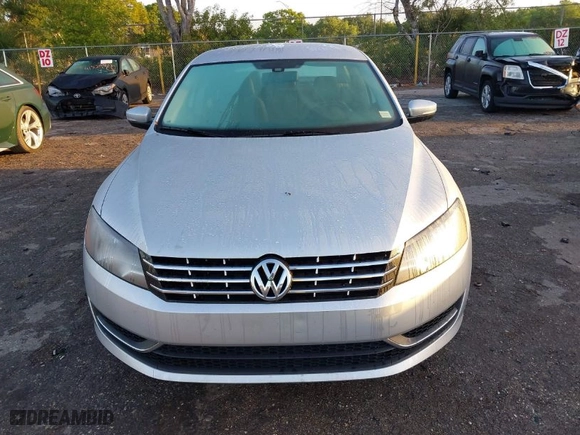 2013 Volkswagen Passat TDI SE w/Sunroof with VIN 1VWBN7A39DC040106, listed as a IAAI auction lot 41928419 with 189,799 mi miles. Bid and sale history available at carsss.com. Image 6.