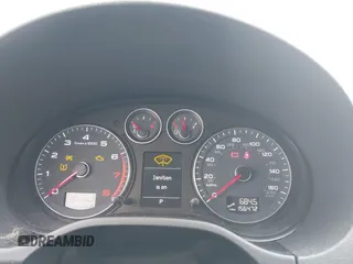 2011 Audi A3 Premium z VIN WAUBEAFMXBA149181, wystawiony jako IAAI lot #42353981 z przebiegiem 156 472 mil mil oraz . Historia ofert i sprzedaży dostępna na DreamBid. Obrazek 7.