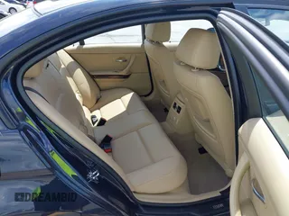 2007 BMW 3 Series 328xi z VIN WBAVC935X7KZ71009, wystawiony jako IAAI lot #42495094 z przebiegiem 106 724 mil mil oraz . Historia ofert i sprzedaży dostępna na DreamBid. Obrazek 8.