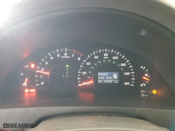 2008 Toyota Camry LE with VIN 4T1BK46K08U564752, listed as a Copart auction lot 52049425 with 180,068 mi miles and Salvage Title. Bid and sale history available at carsss.com. Image 9.