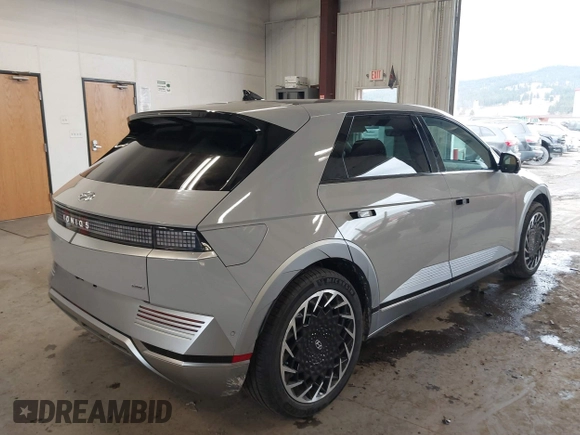 2022 Hyundai IONIQ 5 Limited with VIN KM8KRDAF1NU118451, listed as a IAAI auction lot 41718666 with 30,738 mi miles. Bid and sale history available at carsss.com. Image 4.