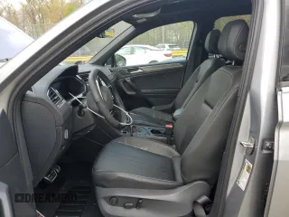 2024 Volkswagen Tiguan SE R-Line Black with VIN 3VVCB7AXXRM129869, listed as a Copart auction lot 53387585 with 8,563 mi miles and Salvage title. Bid and sale history available at DreamBid. Image 7.
