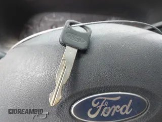 2006 Ford F-250 XL с VIN 1FTSW215X6EC63928, выставлен на аукционе IAAI как лот 42803721 с пробегом 132 695 миль миль и . История ставок и продаж доступна на DreamBid. Изображение 11.