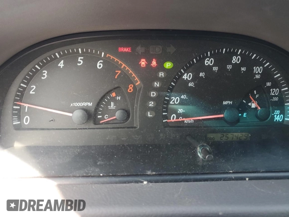 2004 Toyota Camry LE with VIN 4T1BE32K44U270644, listed as a Copart auction lot 51986445 with 257,429 mi miles and Salvage Title. Bid and sale history available at DreamBid. Image 9.