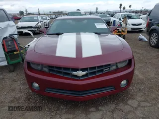 2011 Chevrolet Camaro 1LT z VIN 2G1FB1ED1B9149329, wystawiony jako IAAI lot #42181989 z przebiegiem 143 490 mil mil oraz . Historia ofert i sprzedaży dostępna na DreamBid. Obrazek 12.