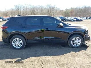 2021 Chevrolet Blazer LT z VIN 3GNKBCRS3MS565308, wystawiony jako IAAI lot #41675966 z przebiegiem 76 588 mil mil oraz . Historia ofert i sprzedaży dostępna na DreamBid. Obrazek 13.