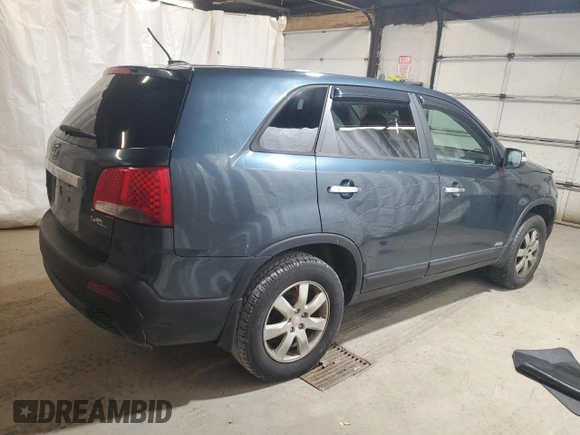 2011 Kia Sorento LX with VIN 5XYKTCA19BG023976, listed as a Copart auction lot 50568725 with 189,568 mi miles and Clean Title. Bid and sale history available at DreamBid. Image 3.
