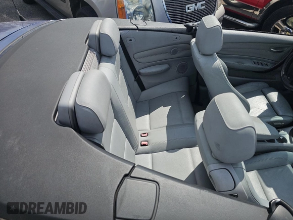 2009 BMW 1 Series 135i with VIN WBAUN93569VK41024, listed as a Copart auction lot 55591965 with 127,205 mi miles and Clean Title. Bid and sale history available at DreamBid. Image 6.