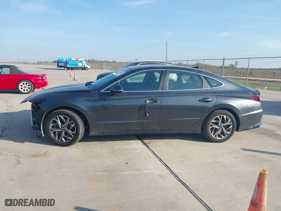 2021 Hyundai Sonata SEL with VIN KMHL64JA0MA148798, listed as a IAAI auction lot 40905753 with 1 mi miles. Bid and sale history available at carsss.com. Image 14.