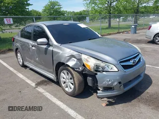 2011 Subaru Legacy Premium Power Moon z VIN 4S3BMBG67B3229201, wystawiony jako IAAI lot #42244519 z przebiegiem 174 606 mil mil oraz . Historia ofert i sprzedaży dostępna na DreamBid. Obrazek 1.