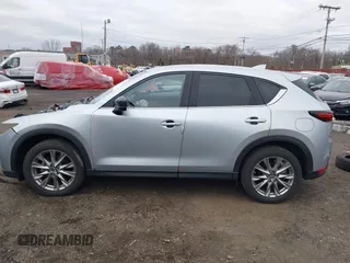 2020 Mazda CX-5 Grand Touring with VIN JM3KFBDM4L0843825, listed as a IAAI auction lot 41733575 with 18,800 mi miles. Bid and sale history available at carsss.com. Image 15.