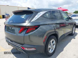 2022 Hyundai Tucson SE with VIN 5NMJA3AE3NH070046, listed as a IAAI auction lot 42197532 with 32,425 mi miles and . Bid and sale history available at carsss.com. Image 4.