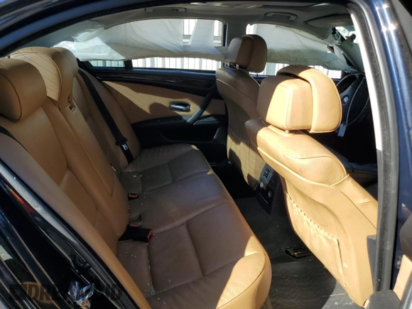 2010 BMW 5 Series 528i xDrive with VIN WBANV1C57AC157302, listed as a Copart auction lot 82043974 with 154,444 mi miles and Salvage Title. Bid and sale history available at carsss.com. Image 10.