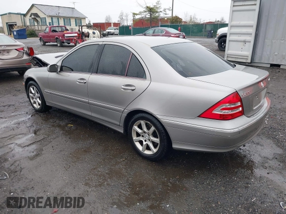 2007 Mercedes-Benz C 280 Luxury with VIN WDBRF92H27F882209, listed as a IAAI auction lot 41834105 with 174,656 mi miles and . Bid and sale history available at DreamBid. Image 3.