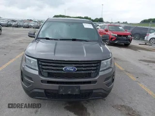 2017 Ford Police Interceptor Utility z VIN 1FM5K8ARXHGD26446, wystawiony jako IAAI lot #42779736 z przebiegiem 133 865 mil mil oraz . Historia ofert i sprzedaży dostępna na DreamBid. Obrazek 17.
