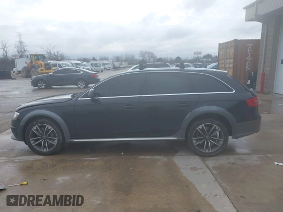 2013 Audi allroad A4 Premium Plus z VIN WA1UFAFL0DA091224, wystawiony jako IAAI lot #41679816 z przebiegiem 105 601 mil mil oraz . Historia ofert i sprzedaży dostępna na DreamBid. Obrazek 14.