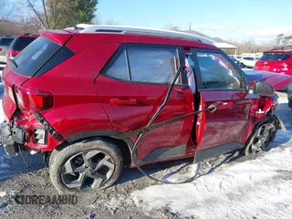 2024 Hyundai Venue SEL with VIN KMHRC8A33RU327385, listed as a IAAI auction lot 41247378 with 5,591 mi miles and . Bid and sale history available at DreamBid. Image 20.