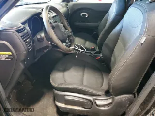 2019 Kia Soul + with VIN KNDJP3A59K7662939, listed as a Copart auction lot 46654785 with 99,864 mi miles and Salvage Title. Bid and sale history available at carsss.com. Image 7.