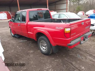 2001 Mazda B-Series 2WD Truck DS with VIN 4F4YR16U01TM15304, listed as a IAAI auction lot 41339885 with 122,987 mi miles. Bid and sale history available at carsss.com. Image 3.