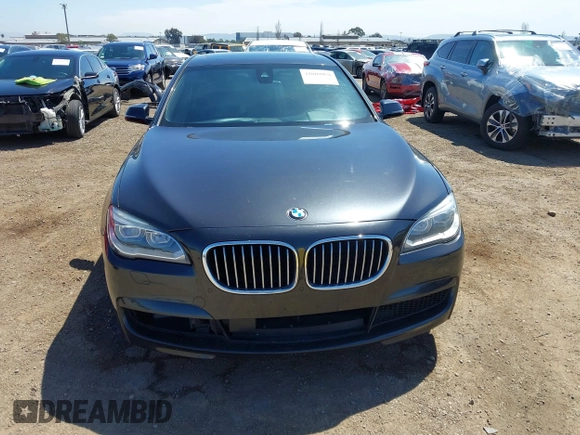 2015 BMW 7 Series 750i с VIN WBAYA8C59FD825698, выставлен на аукционе IAAI как лот 42009098 с пробегом 71 639 миль миль и . История ставок и продаж доступна на DreamBid. Изображение 11.