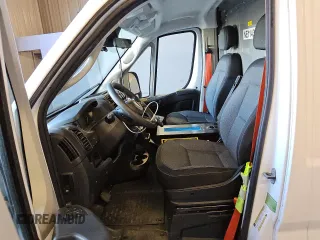 2022 Ram ProMaster Cargo with VIN 3C6MRVHG1NE114360, listed as a Copart auction lot 47051295 with 17,464 mi miles and Clean Title. Bid and sale history available at DreamBid. Image 7.