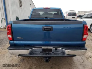 2003 Chevrolet Silverado 1500 with VIN 1GCEC14X33Z295122, listed as a Copart auction lot 43054455 with 210,293 mi miles and Clean Title. Bid and sale history available at carsss.com. Image 6.
