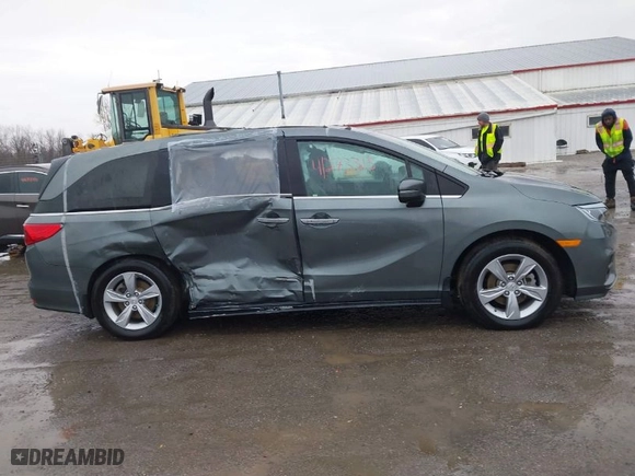 2018 Honda Odyssey EX-L with VIN 5FNRL6H70JB061371, listed as a IAAI auction lot 41723315 with NaN miles. Bid and sale history available at carsss.com. Image 13.