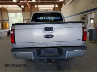 2012 Ford F-250 XL z VIN 1FT7W2B60CED11901, wystawiony jako Copart lot #54913035 z przebiegiem Nie podano mil oraz Szkoda całkowita • Salvage title. Historia ofert i sprzedaży dostępna na DreamBid. Obrazek 6.