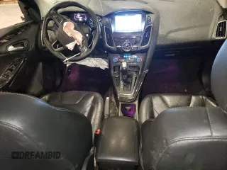 2016 Ford Focus Titanium z VIN 1FADP3J27GL310367, wystawiony jako Copart lot #55048005 z przebiegiem 86 676 mil mil oraz Szkoda całkowita • Salvage title. Historia ofert i sprzedaży dostępna na DreamBid. Obrazek 8.